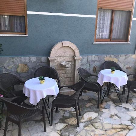 House Hotel Gjirokaster Bagian luar foto